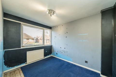 3 bedroom terraced house for sale, Edward Close, Hampton Hill TW12