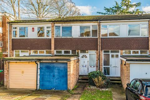 Edward Close, Hampton Hill TW12