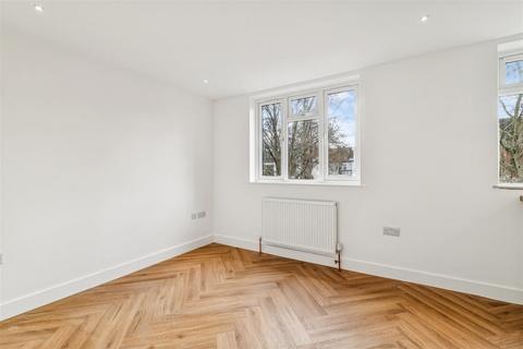 Property to rent, Ellesmere Road, Chiswick
