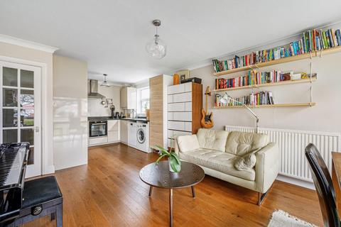 undefined, Courtfield Gardens, W13