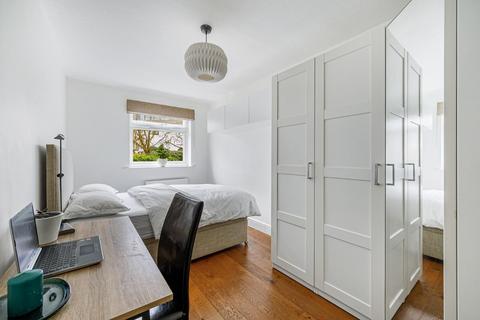 undefined, Courtfield Gardens, W13