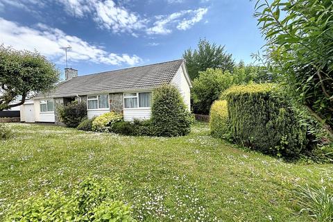 4 bedroom detached bungalow for sale, Elm Grove Gardens, Topsham