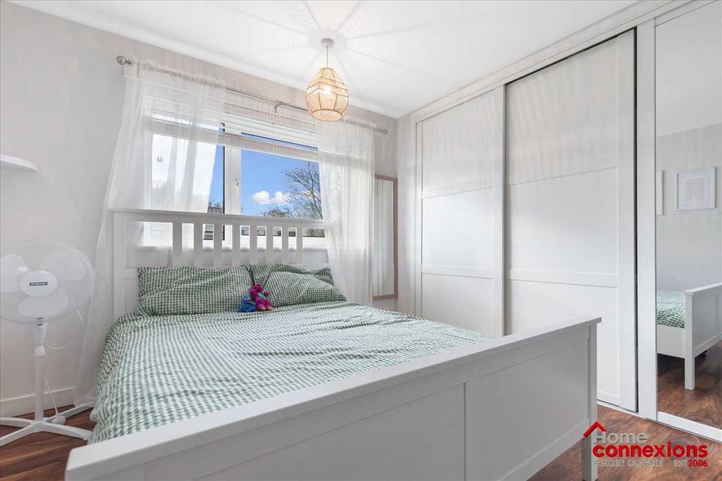 Bedroom One (3)