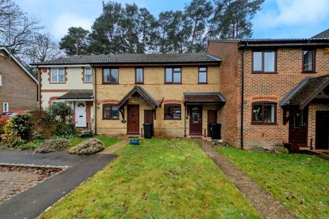 2 bedroom terraced house to rent, The Dittons, Wokingham RG40