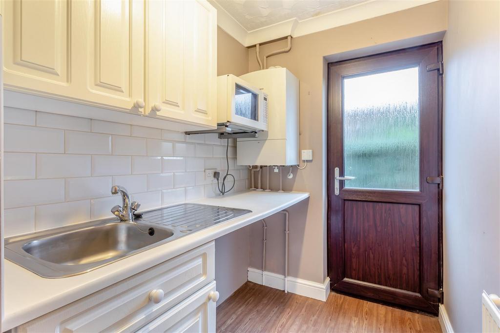 8673580-interior13.jpg