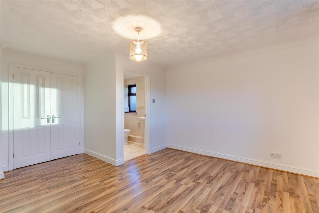 8673580-interior25.jpg