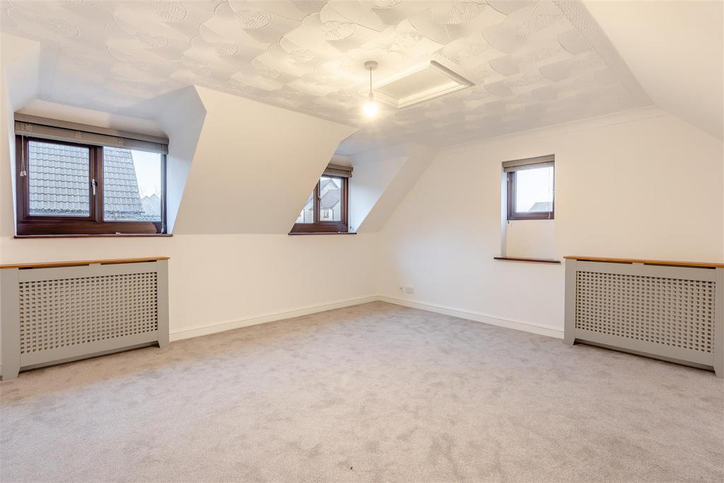 8673580-interior32.jpg