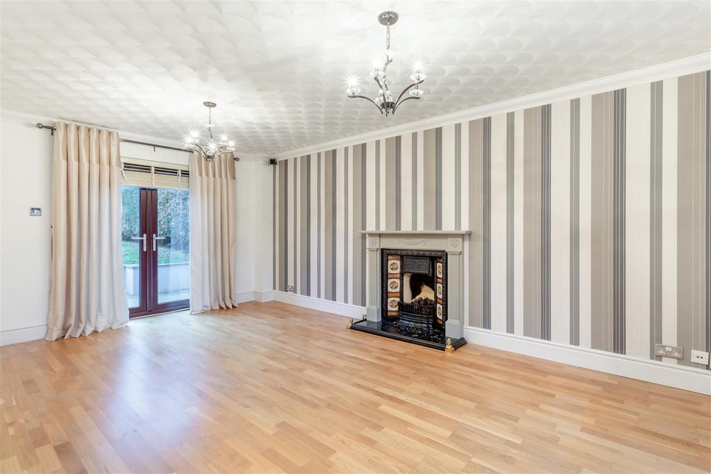8673580-interior20.jpg