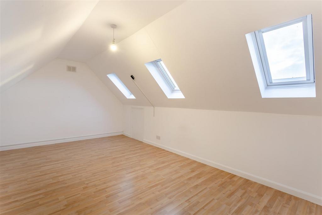 8673580-interior04.jpg
