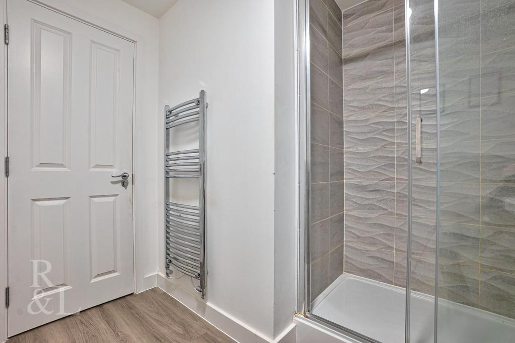 10 Middleton Close (8).jpg