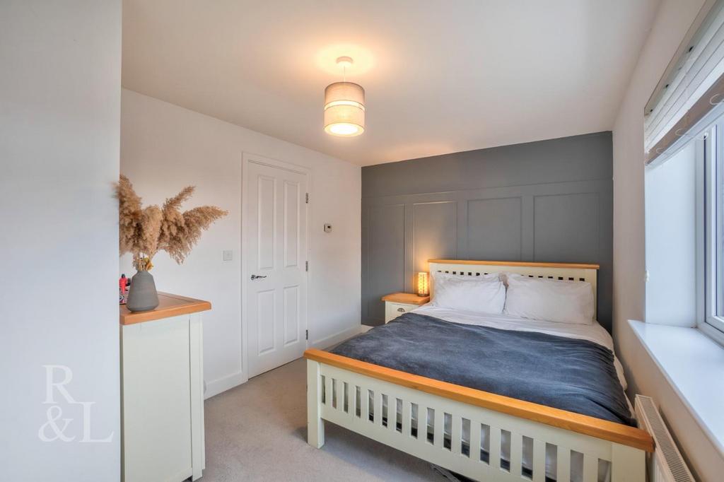 10 Middleton Close (1).jpg