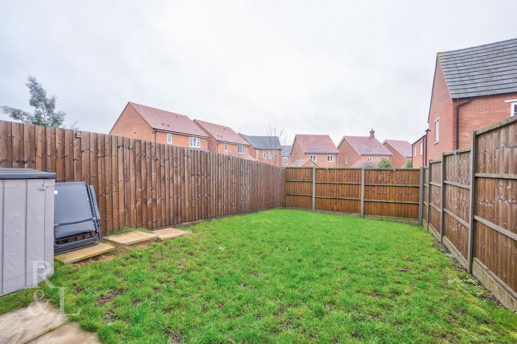 10 Middleton Close (13).jpg