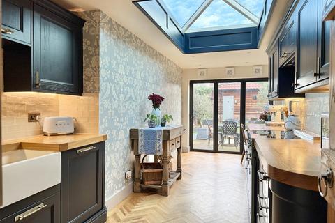 2 bedroom cottage for sale, Norwich Road, Dickleburgh, Diss