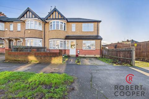 4 bedroom end of terrace house for sale, Paignton Road, Ruislip, HA4