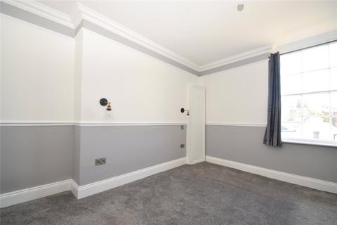 2 bedroom apartment to rent, Royal Crescent, Scarborough, North Yorkshire, YO11
