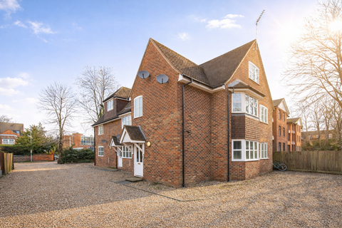 Flat 5, Sherbourne Court, 46 Beaconsfield Road, St. Albans, Hertfordshire