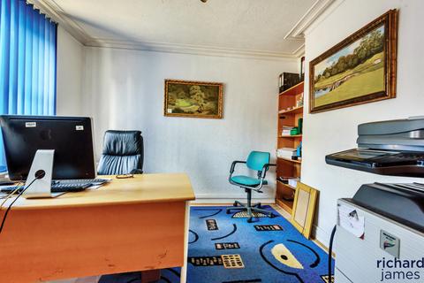 2 bedroom terraced house for sale, Eastcott Road, Old Town, Swindon, SN1