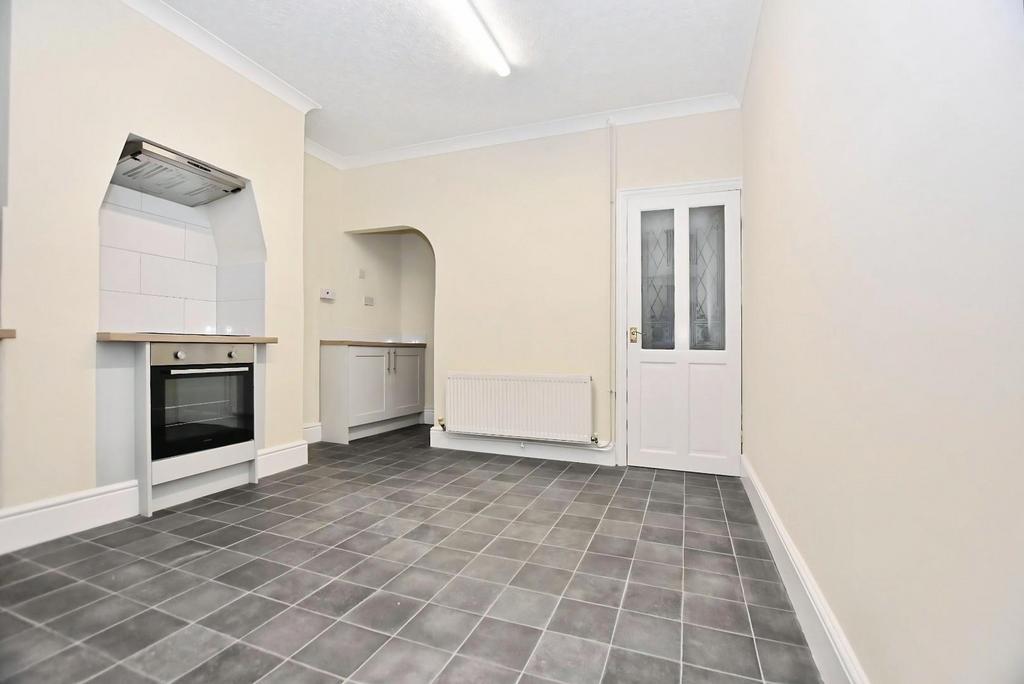 Kitchen diner 02.jpg