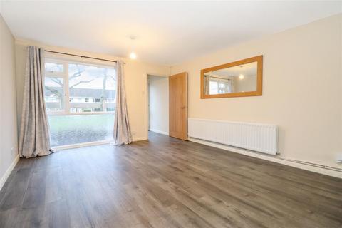 2 bedroom terraced house for sale, Sycamore Avenue, Horsham