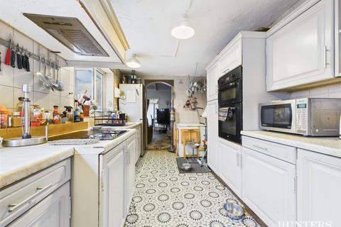 6 bedroom terraced bungalow for sale, First Street, Crookhall, Consett