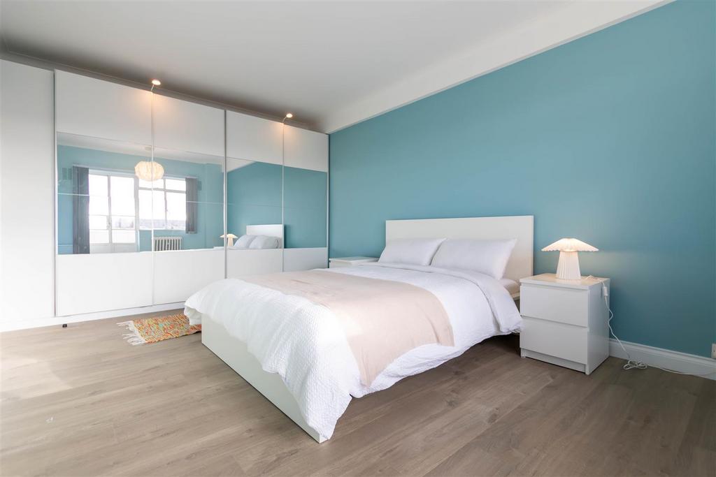 Bedroom.jpg