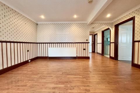 undefined, Uplands Crescent, Bradford BD13