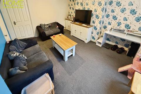 3 bedroom terraced house for sale, 4 Radcot Lawns