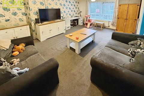 3 bedroom terraced house for sale, 4 Radcot Lawns