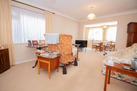 3 bedroom detached house for sale, Greenfield Avenue, Carpenders Park, Watford, WD19