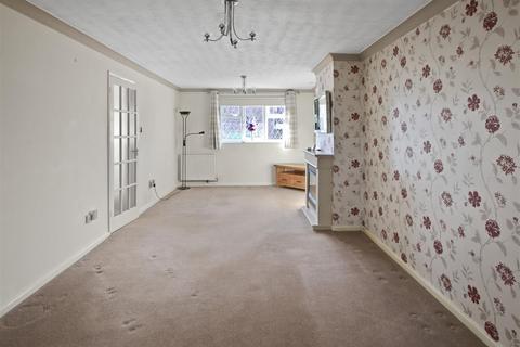 3 bedroom detached house for sale, Diamond Drive, Irthlingborough