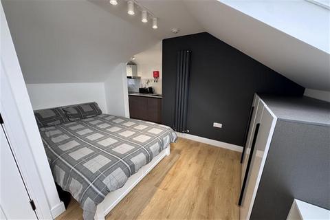 Flat 3, Sky Point Two, Derby Street, NG9 2WT