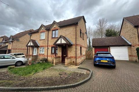 3 bedroom semi-detached house to rent, Pleshey Close, Shenley Church End, Milton Keynes, MK5