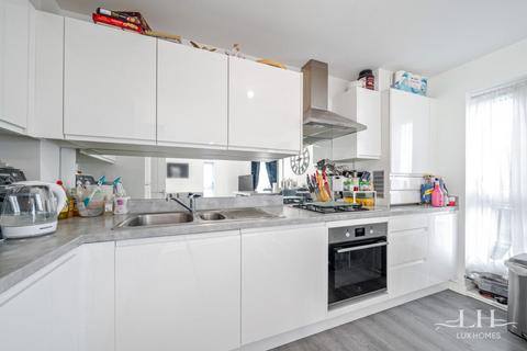 2 bedroom flat for sale, Merchants House, Rainham