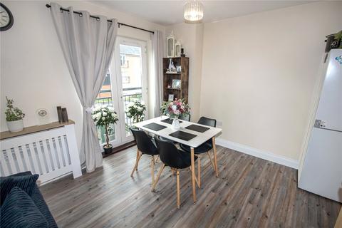 2 bedroom apartment for sale, Torun Way, Wiltshire SN25