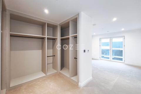 3 bedroom flat to rent, 1 Watermeadow Lane, Chelsea SW6