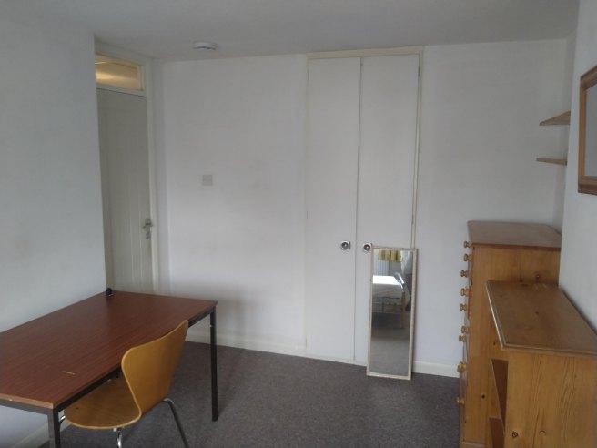 Verwood-close-ct2-7hs-1022557