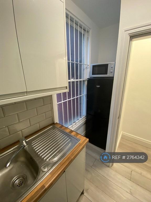 1st Floor Room Kitchen