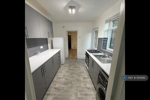 1 bedroom flat to rent, Wellington Road, London, E17