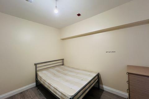 1 bedroom flat to rent, High Road, Ilford IG1