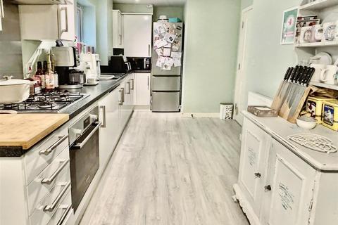 2 bedroom apartment for sale, Ward View, Chatham