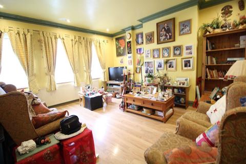 3 bedroom terraced house for sale, Colliers Water Lane, Thornton Heath, CR7