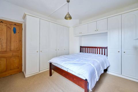 1 bedroom flat to rent, Iliffe Street, Elephant and Castle, London, SE17