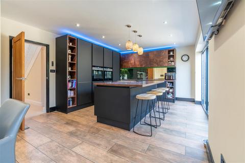 4 bedroom detached house for sale, Bannister Green, Felsted, Dunmow