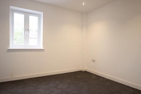 1 bedroom flat to rent, The Beacons, Pickersleigh Avenue, Malvern, Worcestershire, WR14 2FH