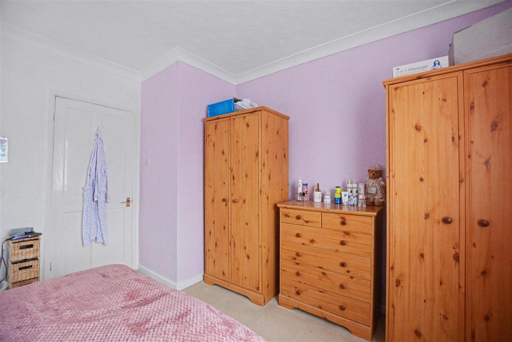Bedroom 1 2.jpeg