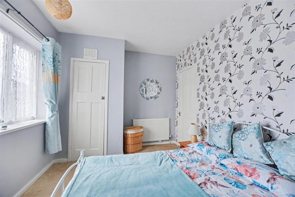 Bedroom 2 2.jpeg