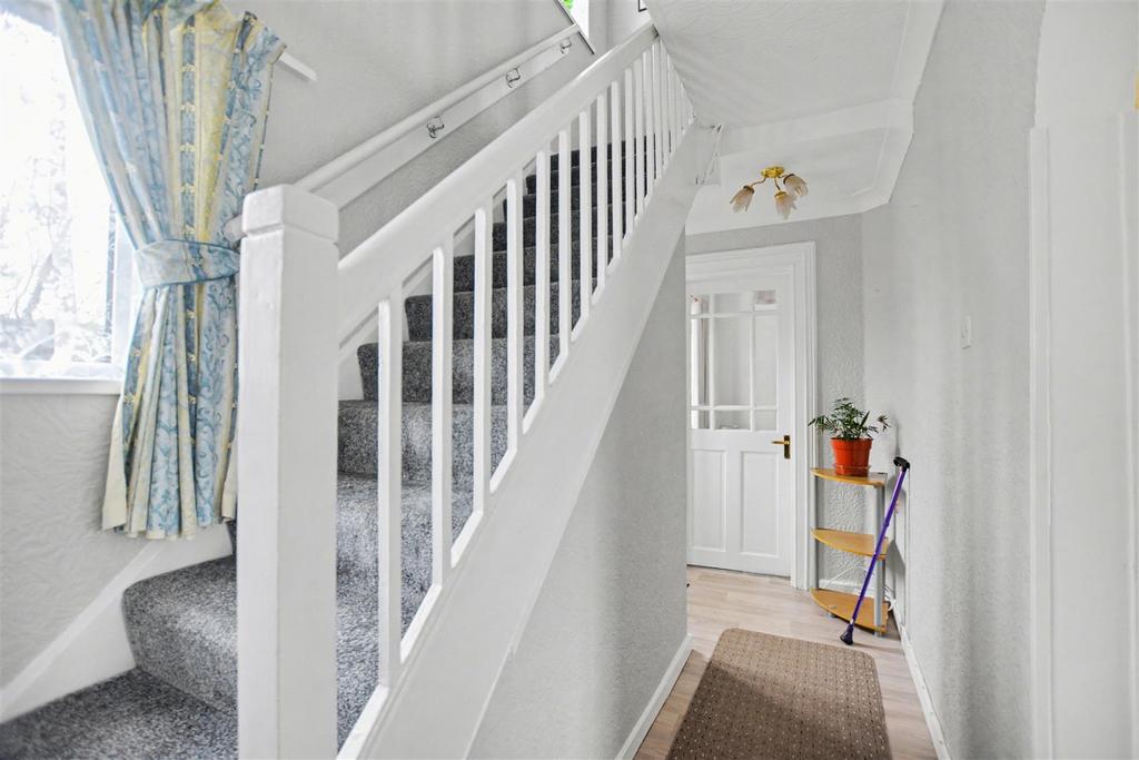 Entrance Hall 2.jpeg