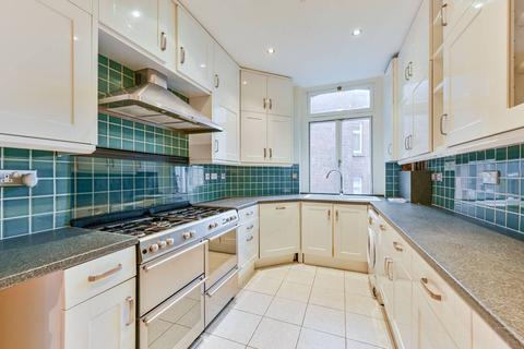 3 bedroom flat to rent, Cunningham Court, Maida Vale, London, W9
