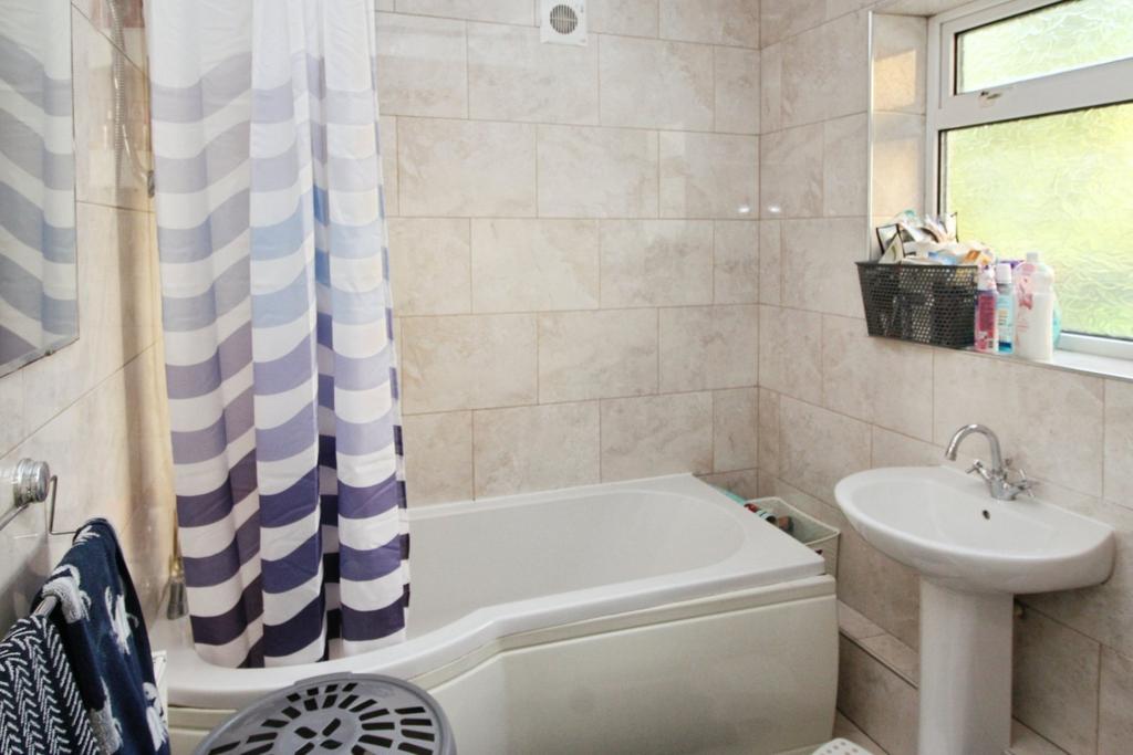 Bathroom/Wc.
