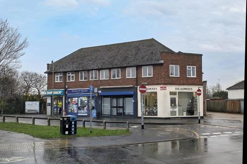 2 bedroom apartment to rent, Hermitage Road, Woking GU21